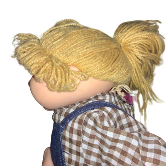 Blue Box Plush Doll by Toy Factory LTD. 1983 vintage - Picture 4 of 16